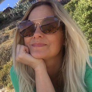 Meet your Posher, Christina